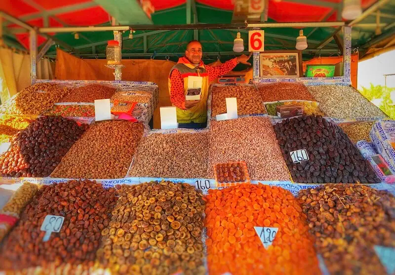 Fruit sellers at Jama el Fnaa
